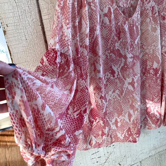 cabi Bethany Blouse - Size M - New, never worn, with tag. - Picture 3 of 8